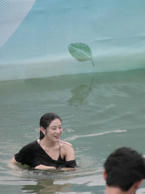 这身材也太好了，真的是要啥有啥!! 极限运动