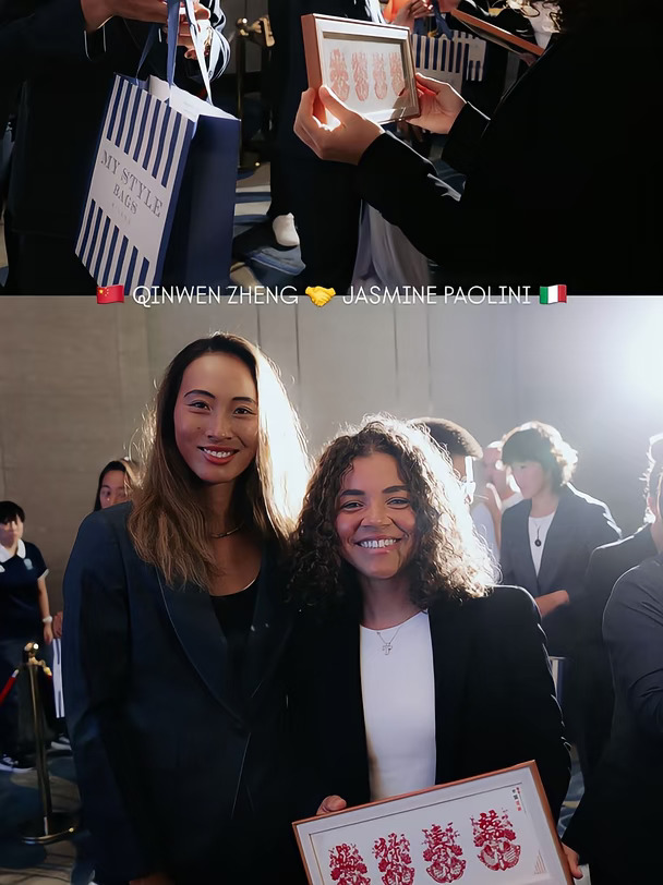 郑钦文和保利尼合影！！