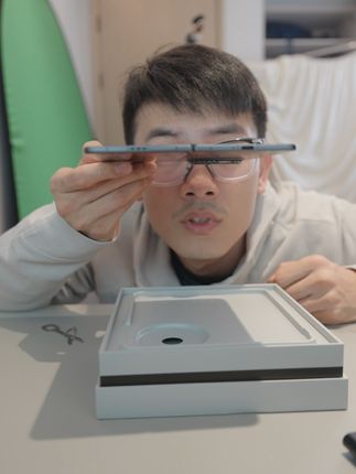 拆箱我的新手机！最薄折叠屏？