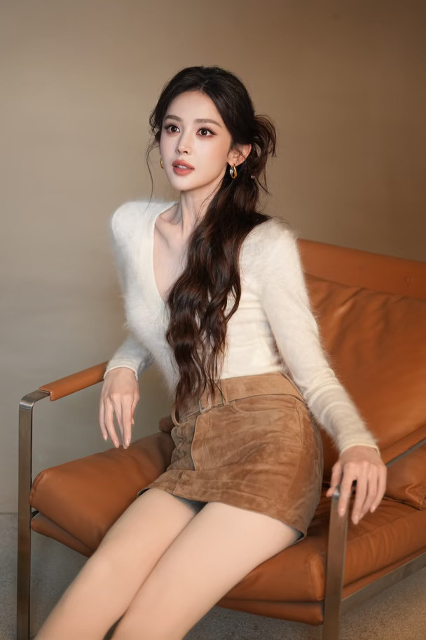 娜扎的穿搭，温柔又高级～