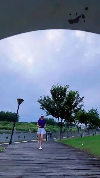 ²⁰²⁶/₀₅.₃₀     不打麻将不聚餐，早起跑个十公里就很快乐，如果你和我一样，那就点个赞鼓励