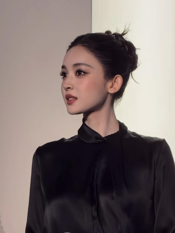 来自浓颜的冲击力 好牛的面部折叠度