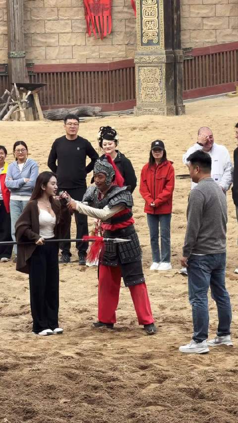 渣男。  ​​​