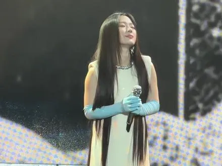 幸好我们的心拧成一片一片一片～