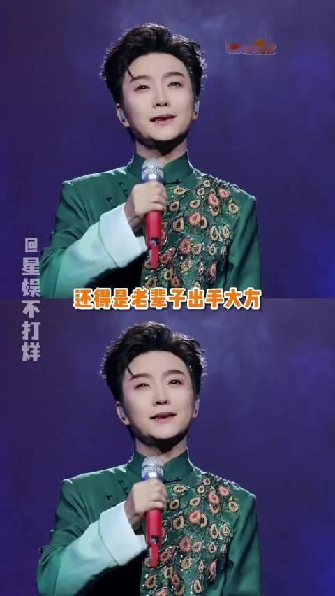 还是老辈子出手大方！李玉刚官宣《万疆》永久免费授权，不计版权收益，愿这首家国之歌被更多人传唱。 ​
