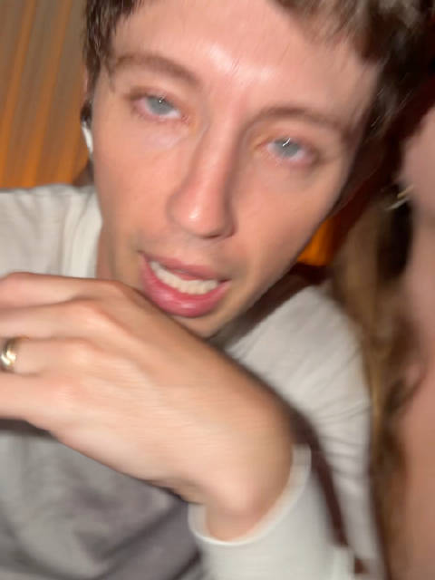 Troye Sivan 新单试听片段：  ​​​