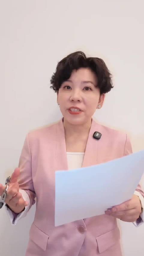 #邓亚萍谈国乒男团输日本##国乒男团银牌# 国乒连夜复盘：输球正常，变阵虽险但必须为未来交学费。20