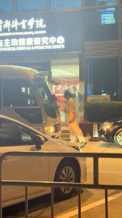 吴金翔[怒骂]