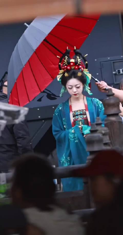 赵今麦《一念江南》楚听雨舞衣路透，孔雀公主来得