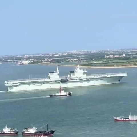 兄弟们，早上好！长风破浪会有时，直挂云帆济沧海