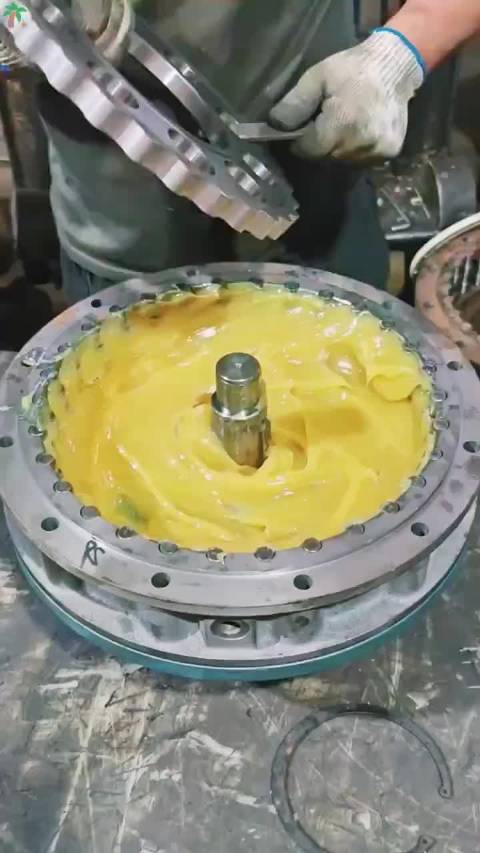 “给我一片面包和黄油刀…[思考]”  ​​​