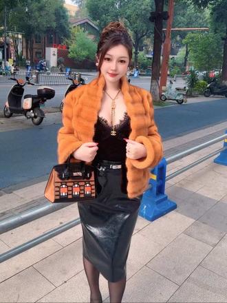 我一年要有365套衣服才会没有烦恼