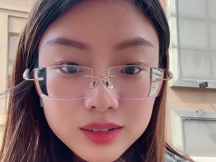 嫁金钗，从那几个细节看君黛是姑母的孩子