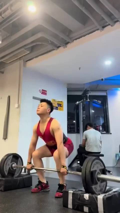#健身# 挺举训练 爆发力 真男人多练腿