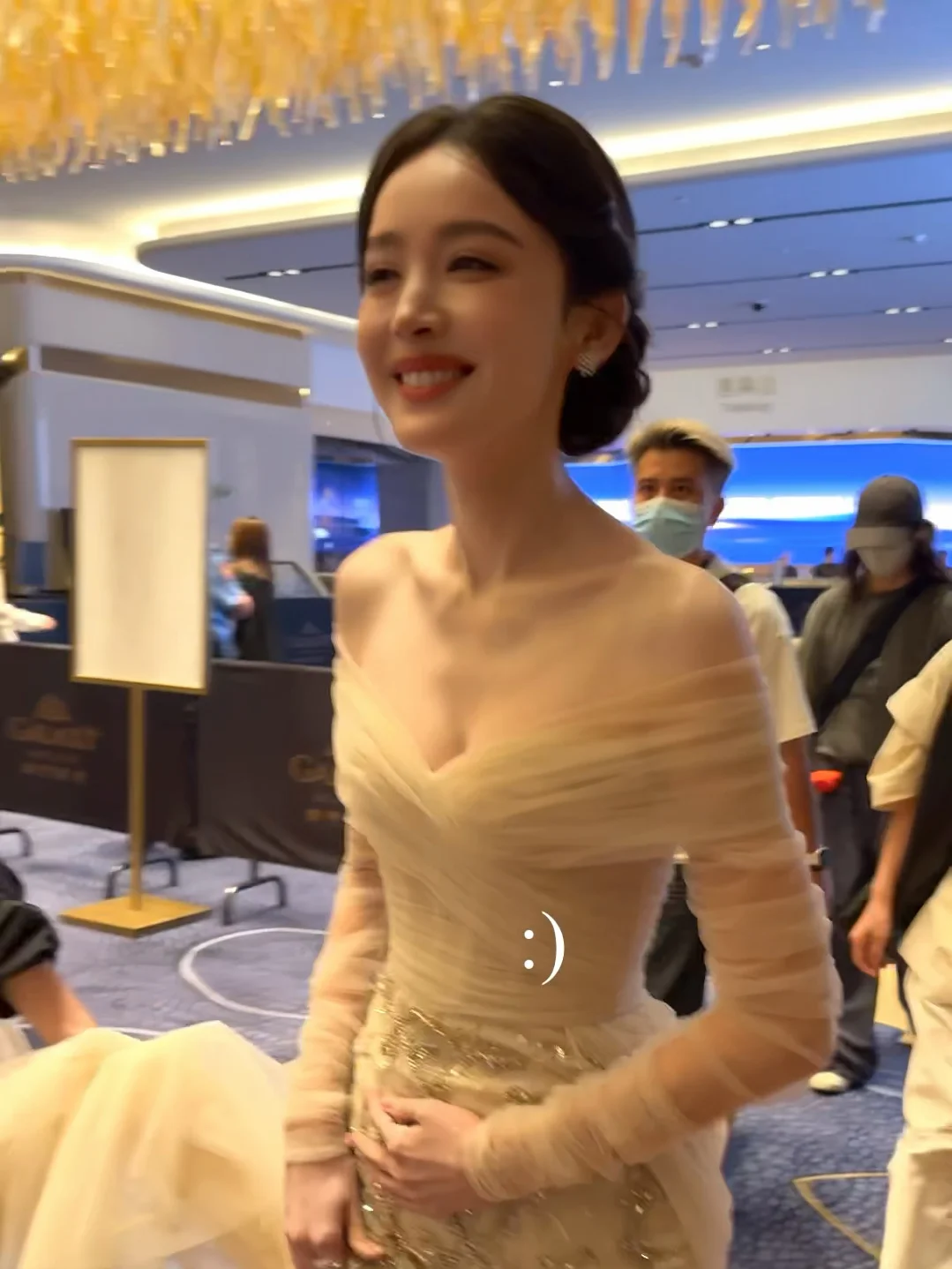 美到失语