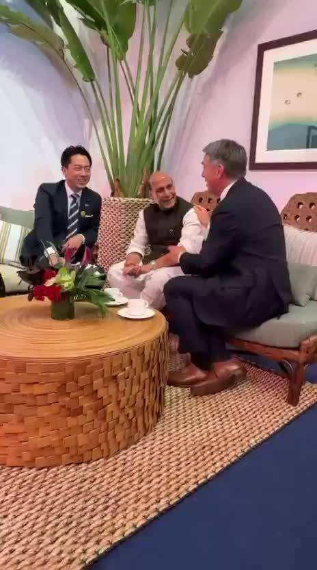 🇯🇵日本防卫大臣：小泉进次郎🇦🇺澳大利亚国防部长：理查德·马尔斯🇮🇳印度国防部长：拉杰纳特·辛格 三