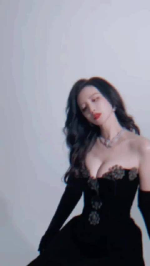 #张萌马天宇为了吃瓜一直不和好#看到有人说节目为了同性题材过审