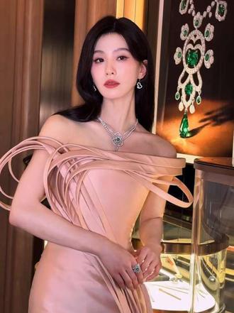 长大后 你会不会因为你小时候 你的姐姐嫉妒你 感到幸福