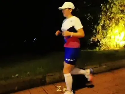 人生如梦，步履不停。用奔跑，拥抱每一个当下