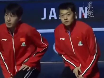 亚锦赛男双颁奖中国队上台时错放日本国旗