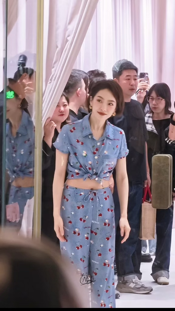 温温柔柔的姐姐～