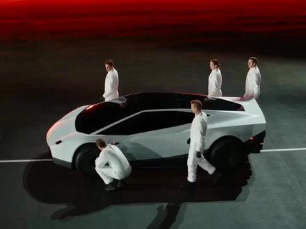 近距离观赏 全新特斯拉 Roadster 即将起飞？ 太炸裂了