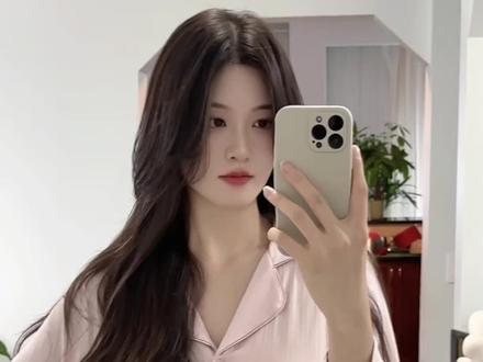 34岁三胎产后8天，掉13斤，但母乳超足 原来妈妈产后的好状态，背后真的需要有人稳稳地托着。 我的搭