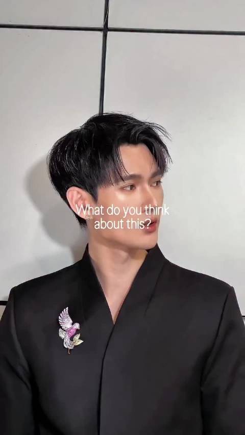 化妆师发的视频 这个化妆师有点萌  ​​​