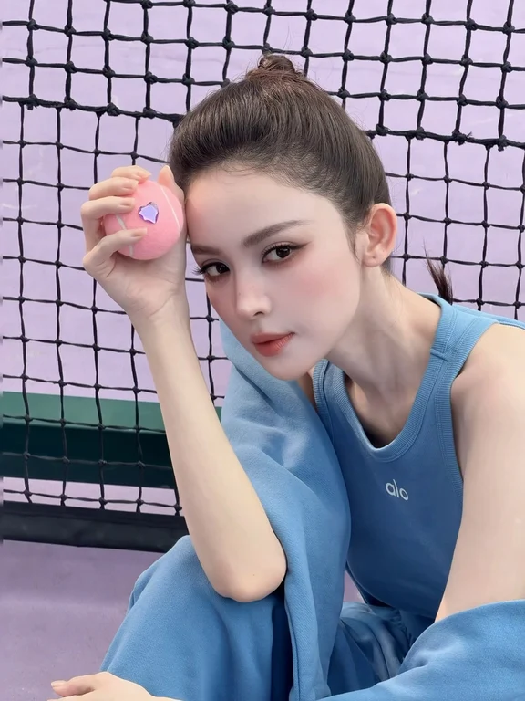 今天是网球少女 活力满满！！