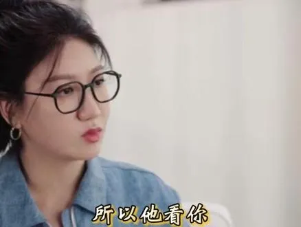 颠覆认知！养大向佐的不是向太，而是向华强前妻丁佩