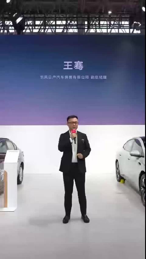 武汉车展最服气的一幕：一台轩逸跑了106万公里，绕地球26圈，发动机没大修。这不是长测，是拿命和生意