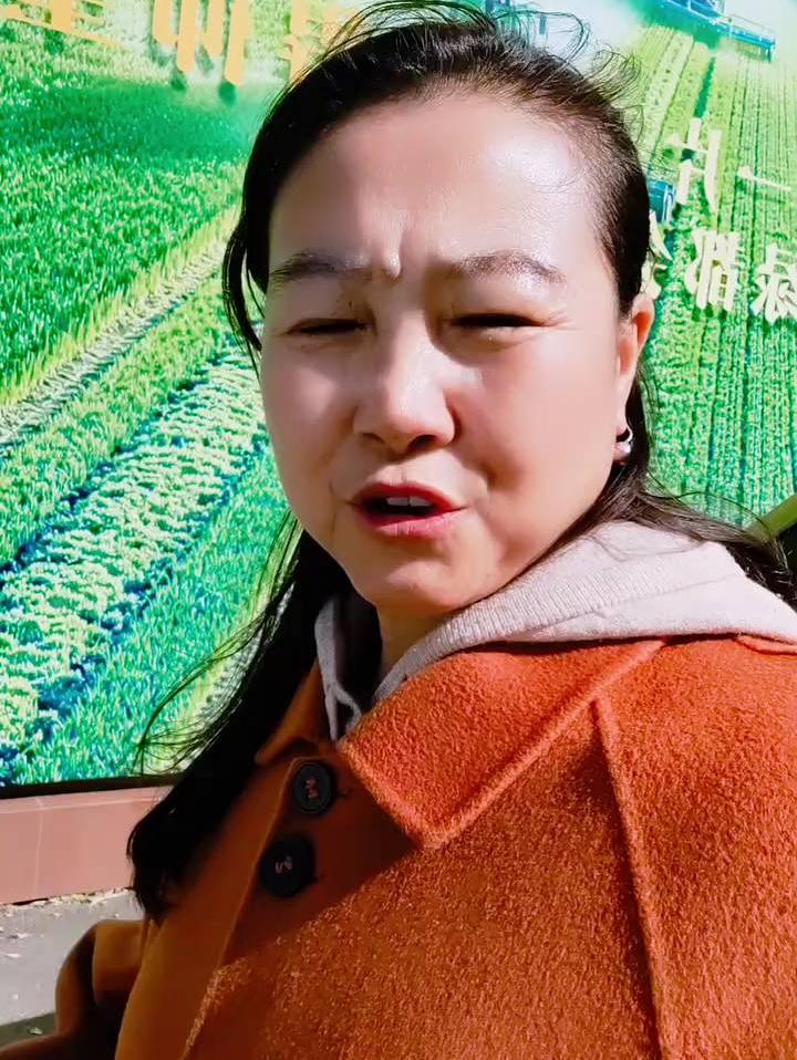 期待大虫儿刘辉一路走红，通辽土地托管，丰收路上继续前行❗