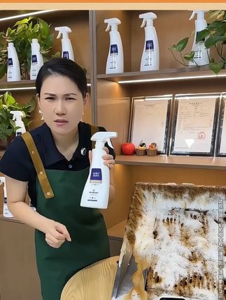 厨房油垢厚到抠不动？看完轻松解决 厨房深度清洁不用请保洁，一瓶油污净在家就能轻松搞定重度油污。