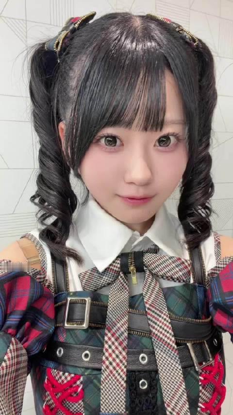 【视频】#AKB48[超话]##布袋百椛[超话]# 蹦蹦跳跳🐰  ​​​