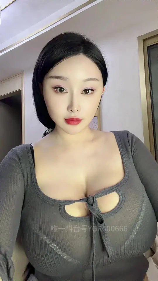 微胖性感风穿搭