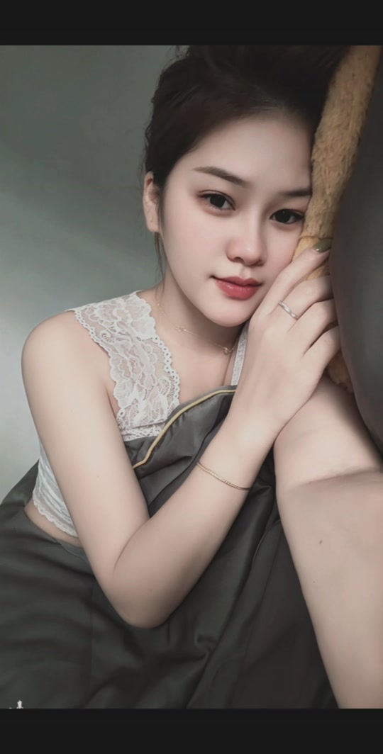 可能肚子痛昏头了，做梦都梦见你帮我吹头发泡红糖水