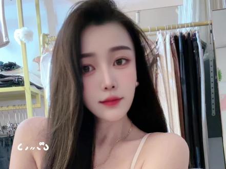 夏日穿搭白色连衣裙