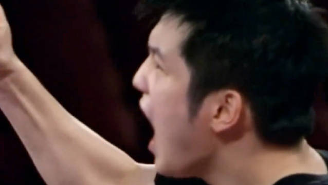 #中国乒乓球队[超话]#樊振东怒吼的压迫感没打球就让对手胆怯，他再可爱站上赛场就是要赢你的，就说怕不