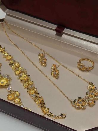 “金”秋玫瑰💛发着光的金色玫瑰🌹