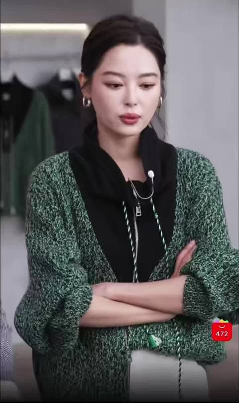 辛芷蕾：做任何事情首先要热爱，其次是专注#辛芷蕾被喊妈妈的反应##辛芷蕾被喊妈妈低头憋笑#  ​​​