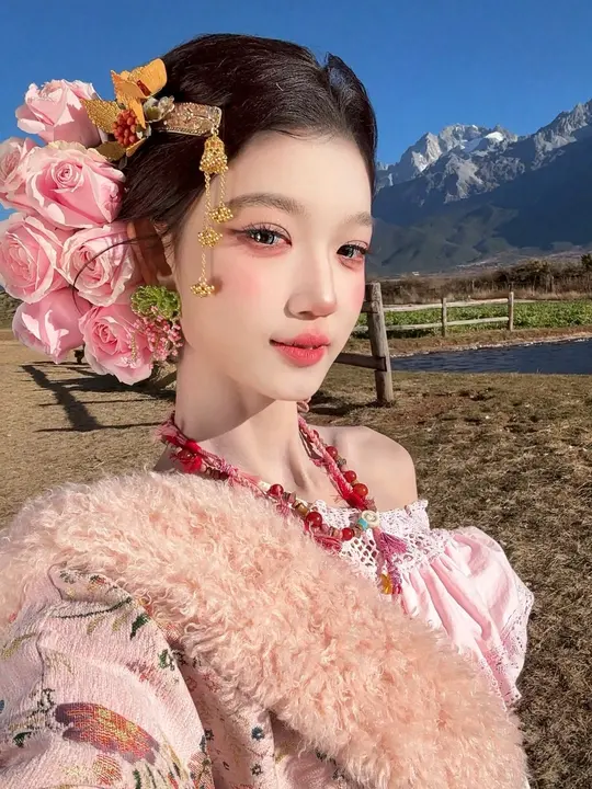 丽江明媚 我也明媚