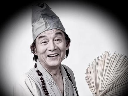 游本昌老师演济公渡众生，演爷叔见人间。 一把蒲扇，演活济公，看透世间善恶；半生沉淀，化身爷叔，阅尽上