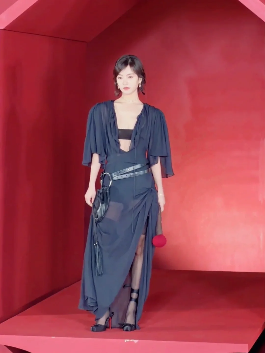 李庚希