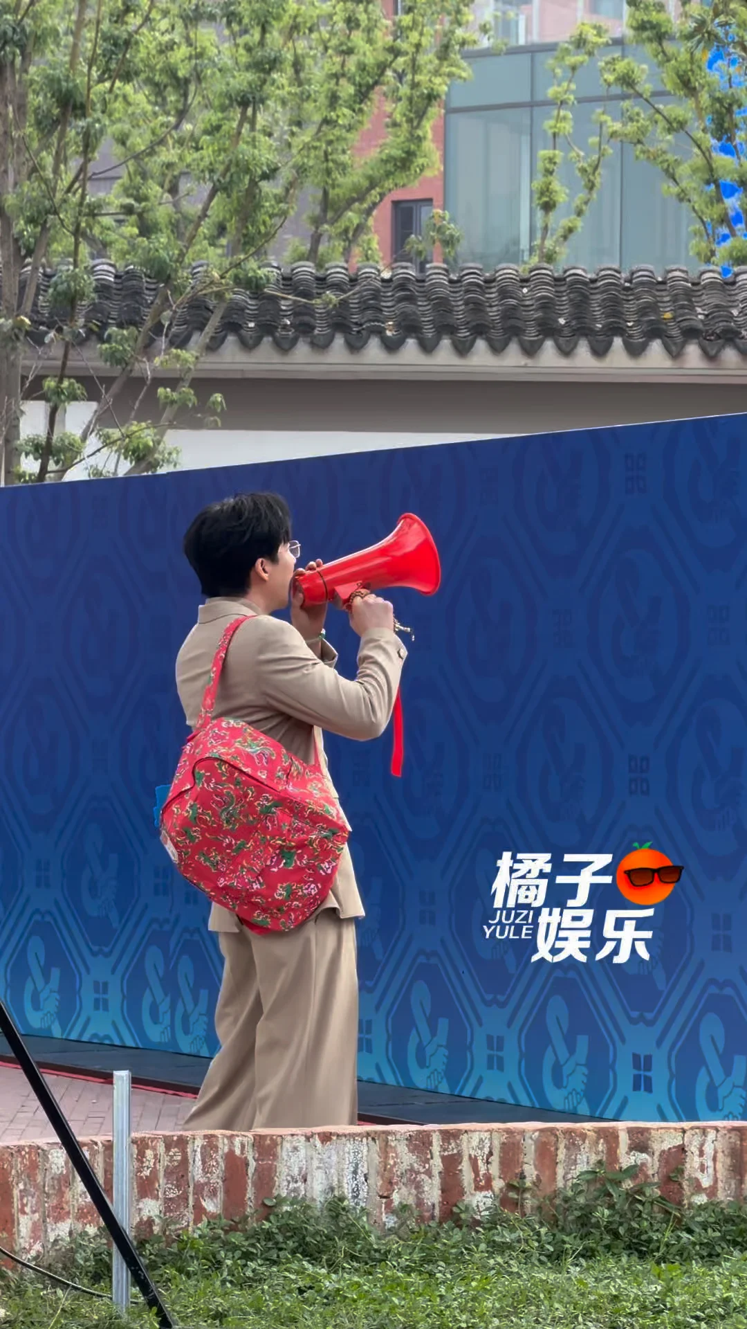 纪律委员刘宇宁上线