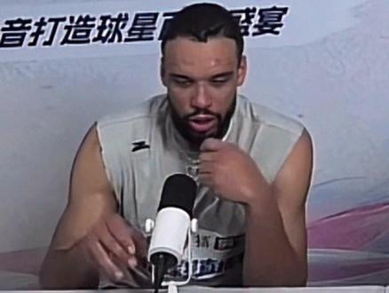 实话说白晶打的已经很好了