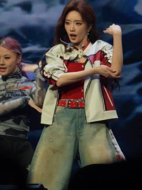 #张月完全女团味儿#哪来的韩国女团ace门面，哦原来是我宝宝张月