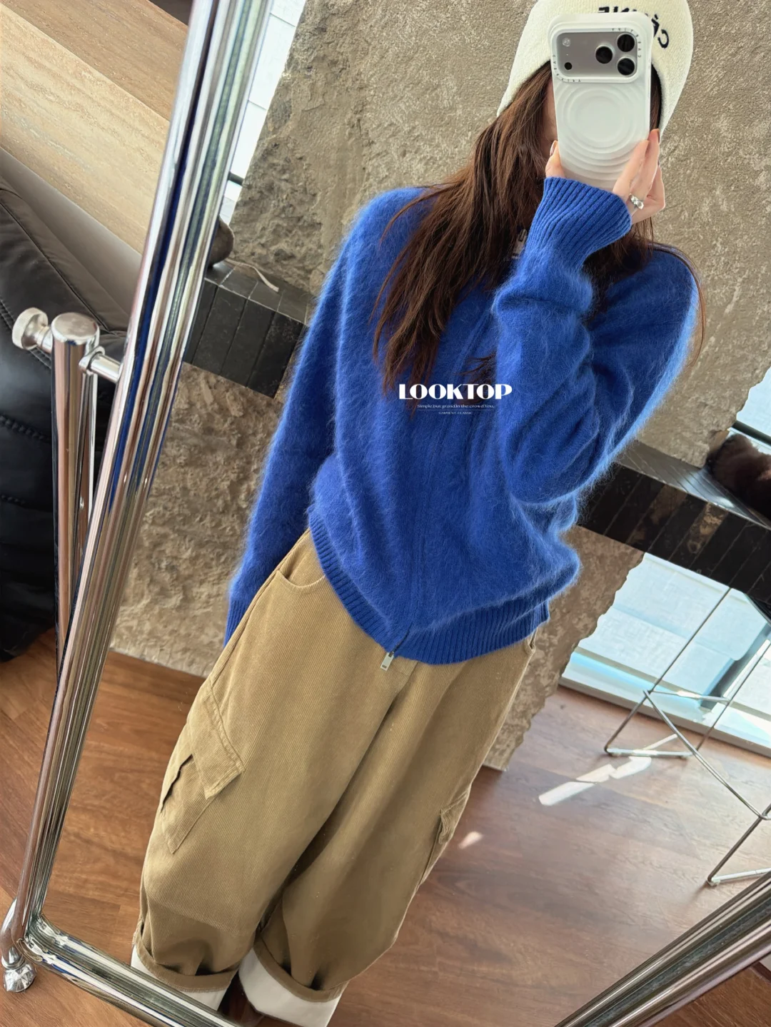 ohohoh我被这蓝色毛衣美哭了💙