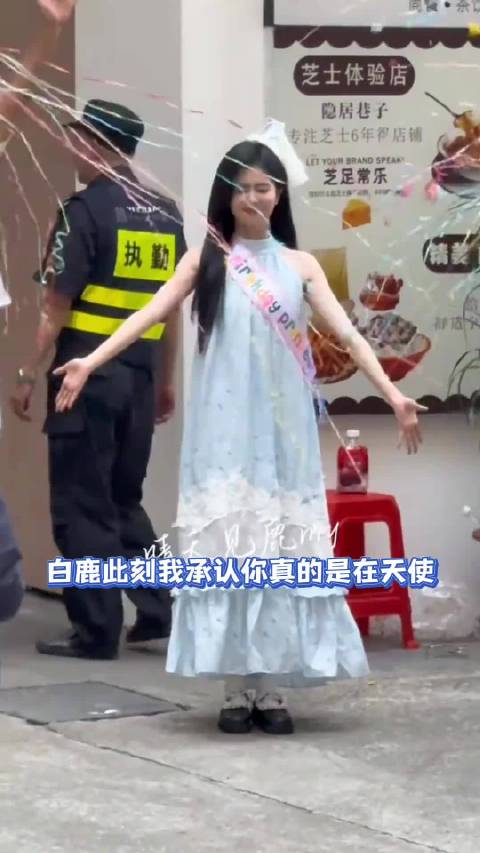 #泰国 演唱会# 确实去外地看演唱会一定要有搭子陪着一起 自已一个人真的很危险 尤其是泰国！！！前段