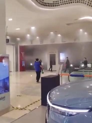 最近是怎么了？天气太热了么？