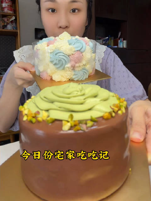 吃蛋糕啦～#美食分享##不可辜负的美食[超话]##vlog#  ​​​